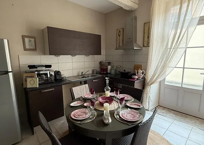 Πανσιόν Les Du Tilleul