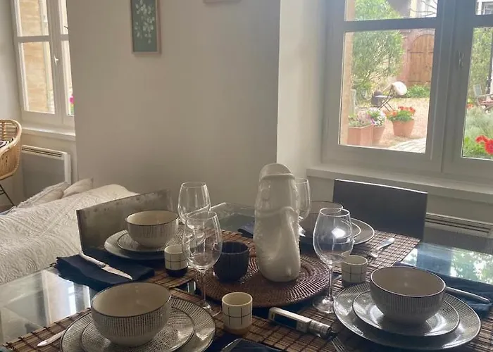 Πανσιόν Les Du Tilleul